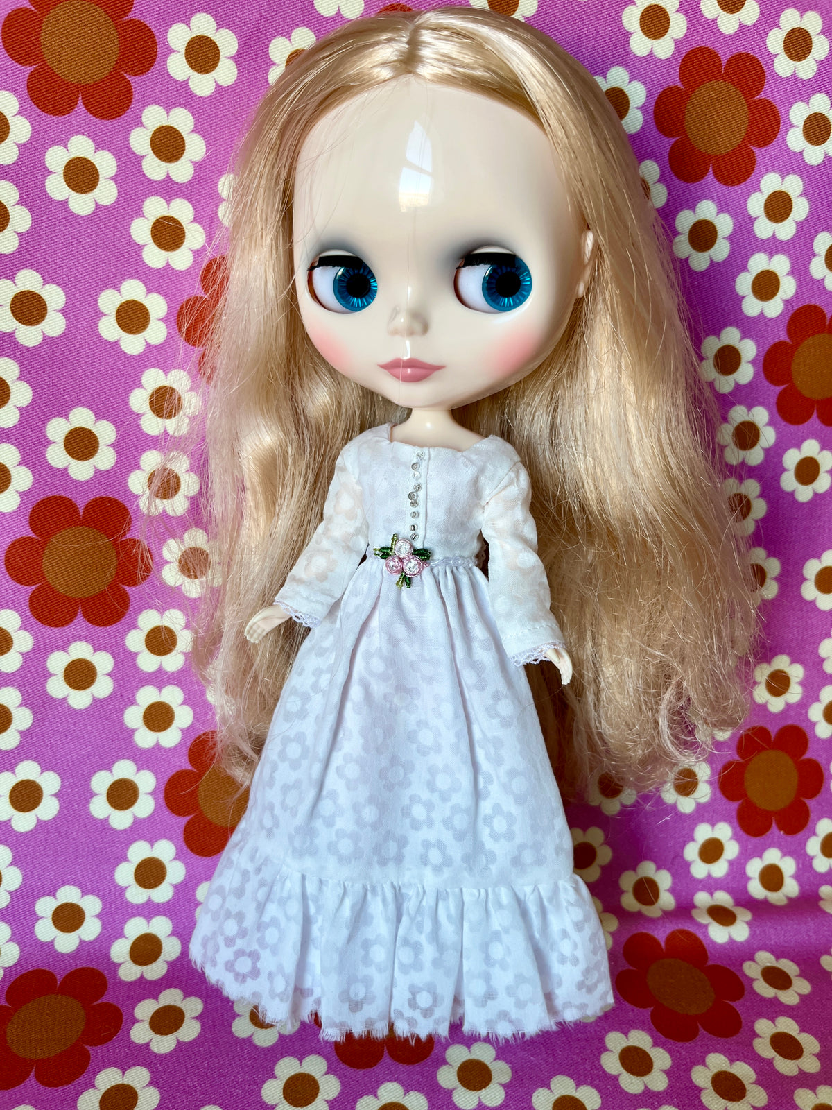 Long White Maypole Dress for Blythe Doll
