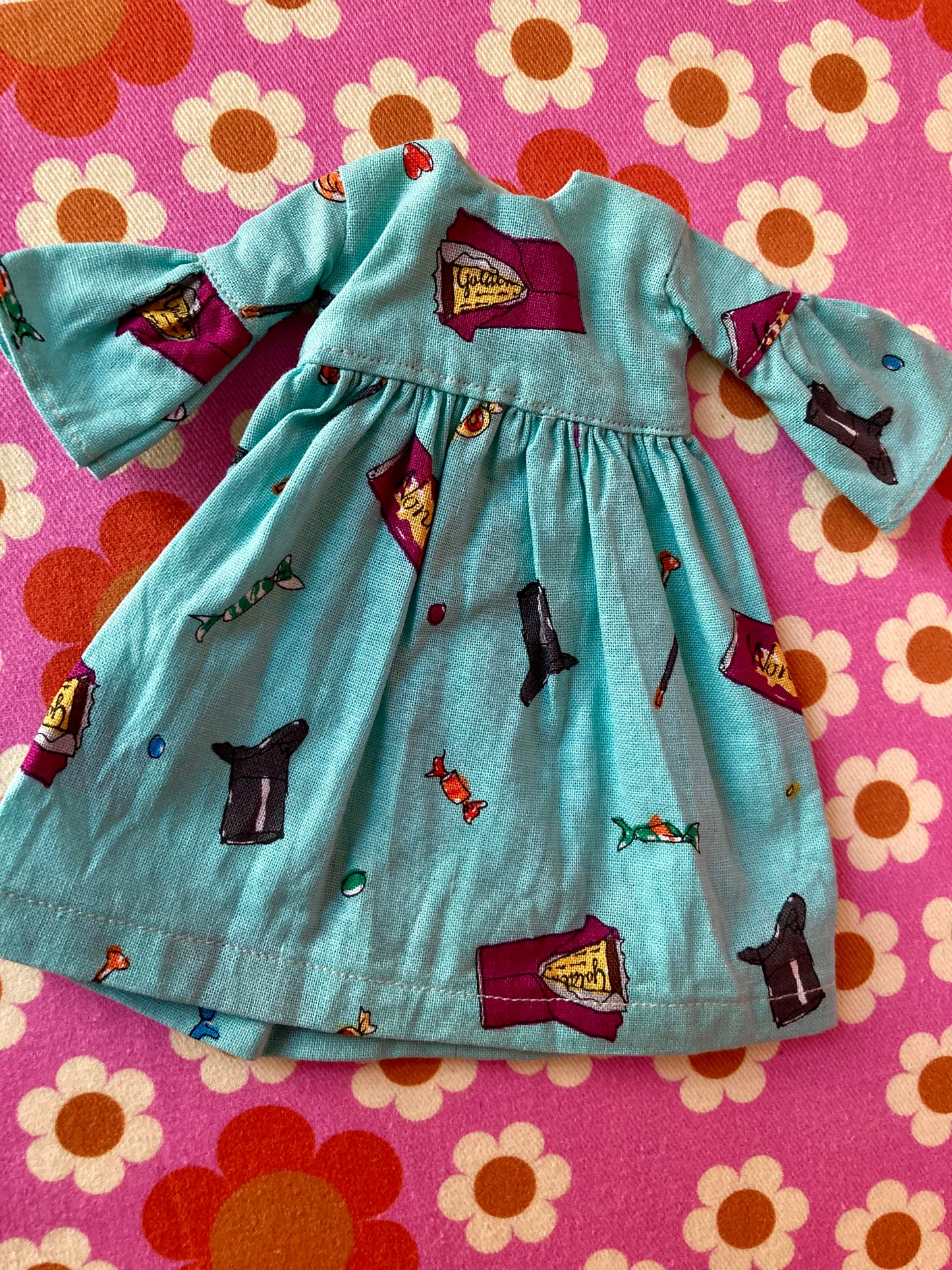 Chocolate Wonka Bar Long Frill Sleeve  dress for Blythe Doll