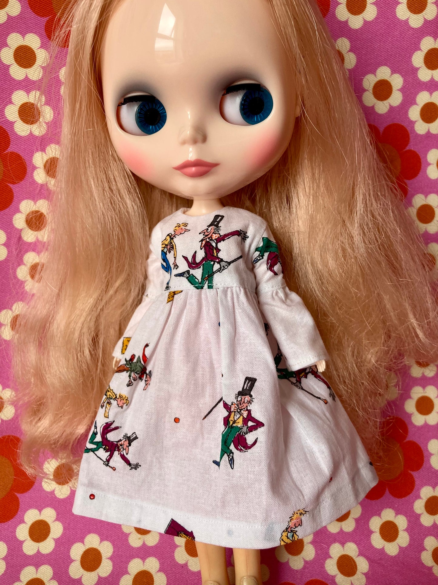 Charlie Chocolate Factory Long Frill Sleeve  dress for Blythe Doll