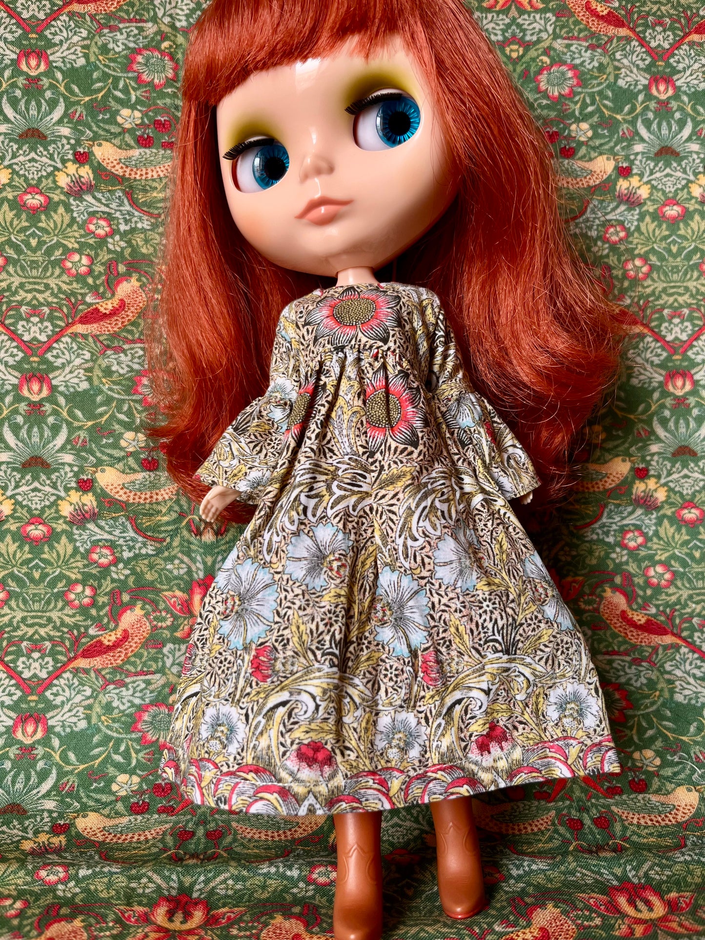 William Morris Frill Sleeve Long Dress for Blythe Doll