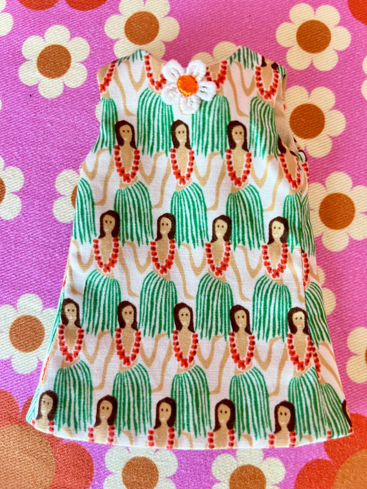 Hula Girl Print Mod Cilla Shift dress