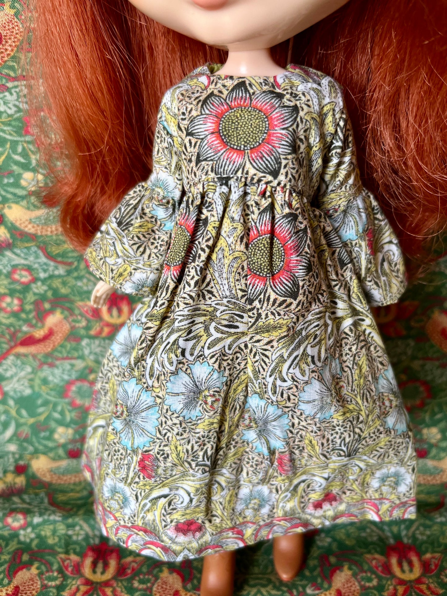 William Morris Frill Sleeve Long Dress for Blythe Doll