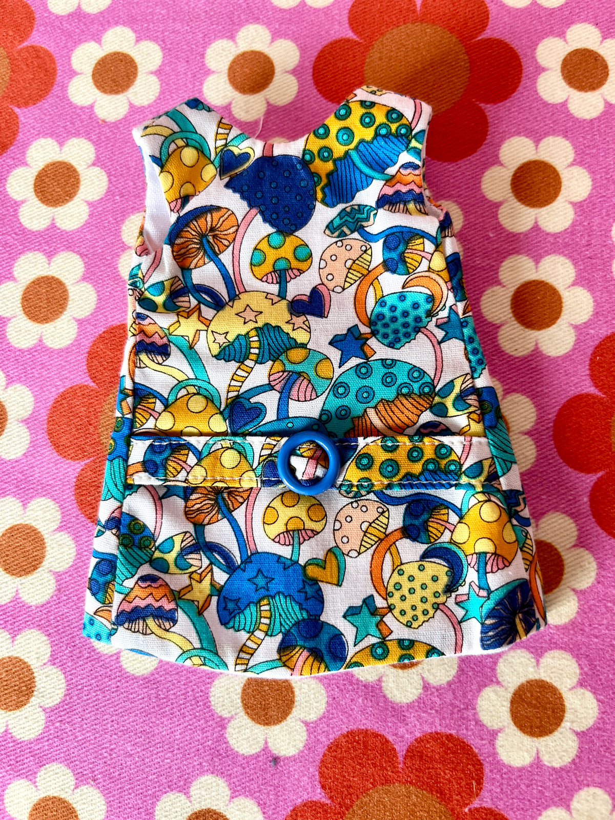 Psychedelic Mushroom Mod Cilla Shift dress
