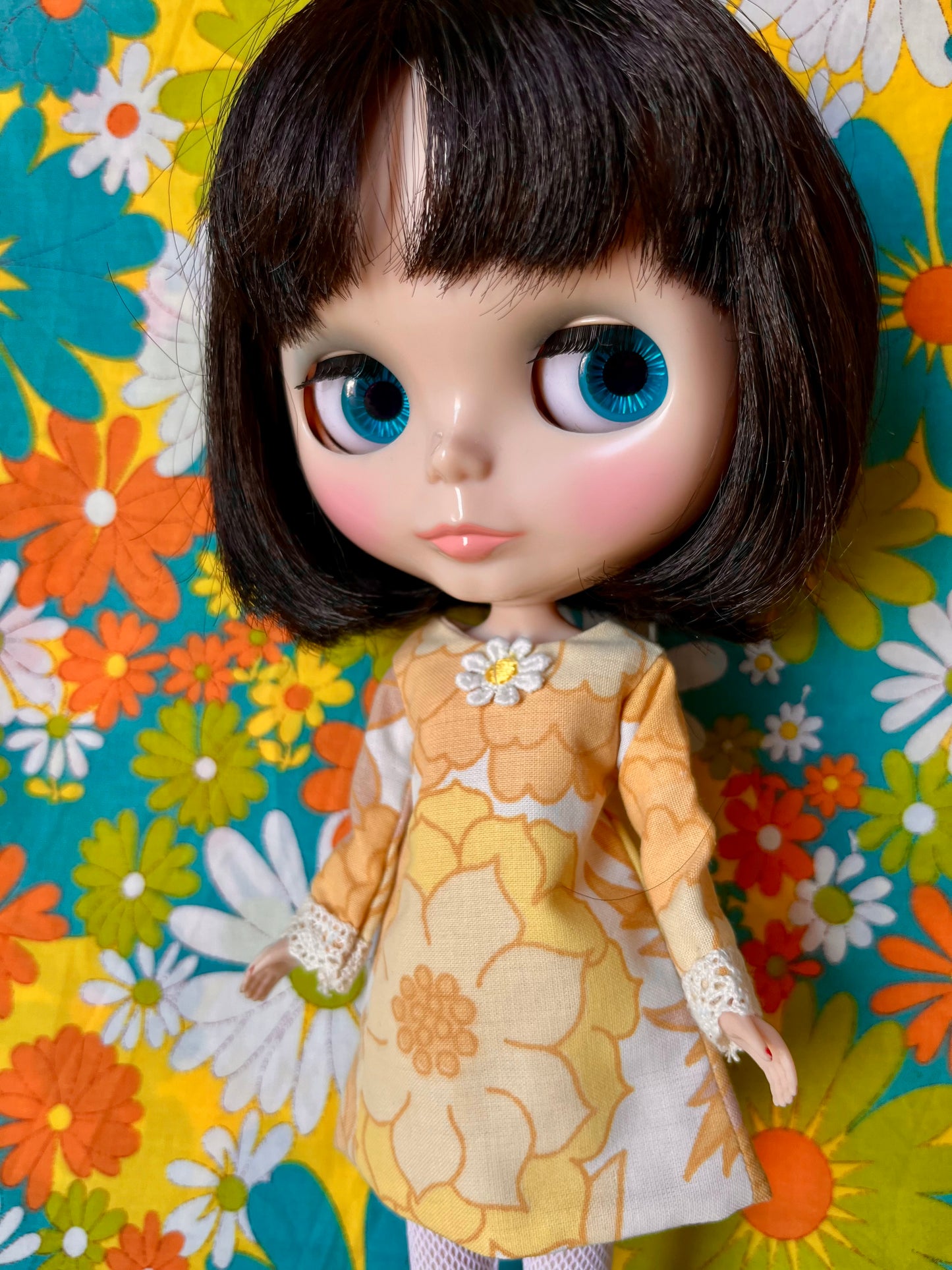 Cilla Mod Vintage Fabric Shift dress with sleeves