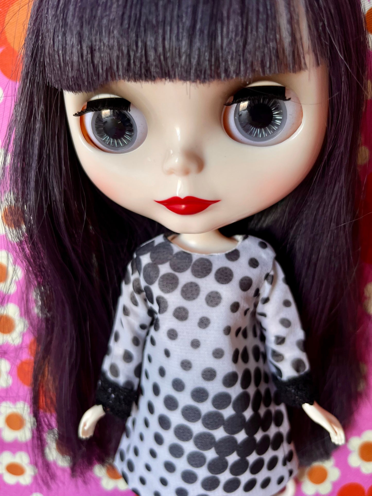 Cilla Mod Op Art Shift dress with sleeves