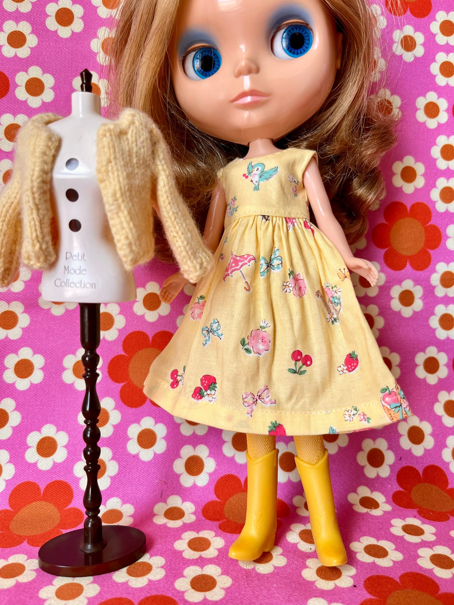 Japanese Print Cap Sleeve Dress & Knitted Cardigan for Blythe Doll