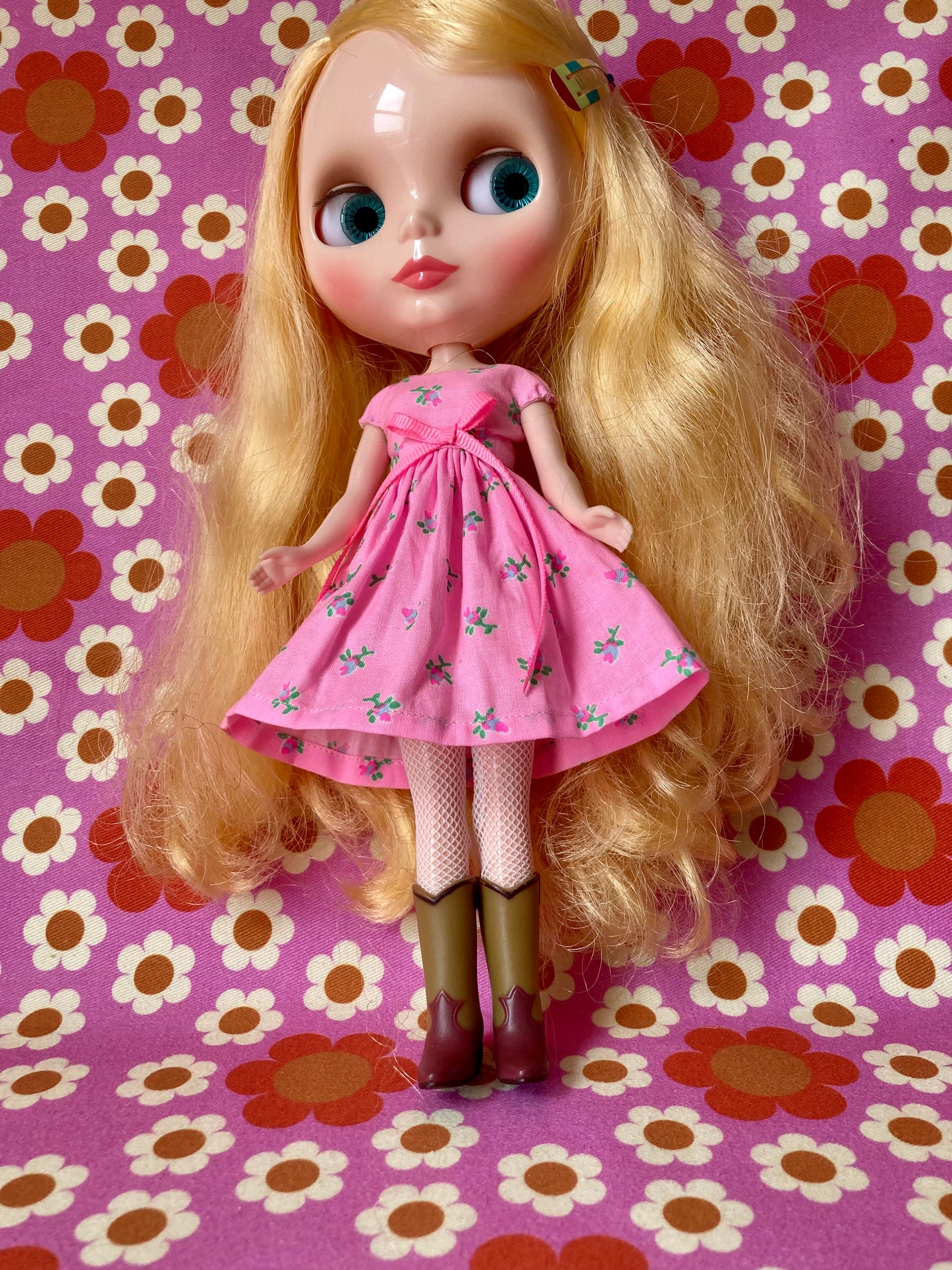 Pink Neon Rosebud Cap Sleeve Dress for Blythe Doll
