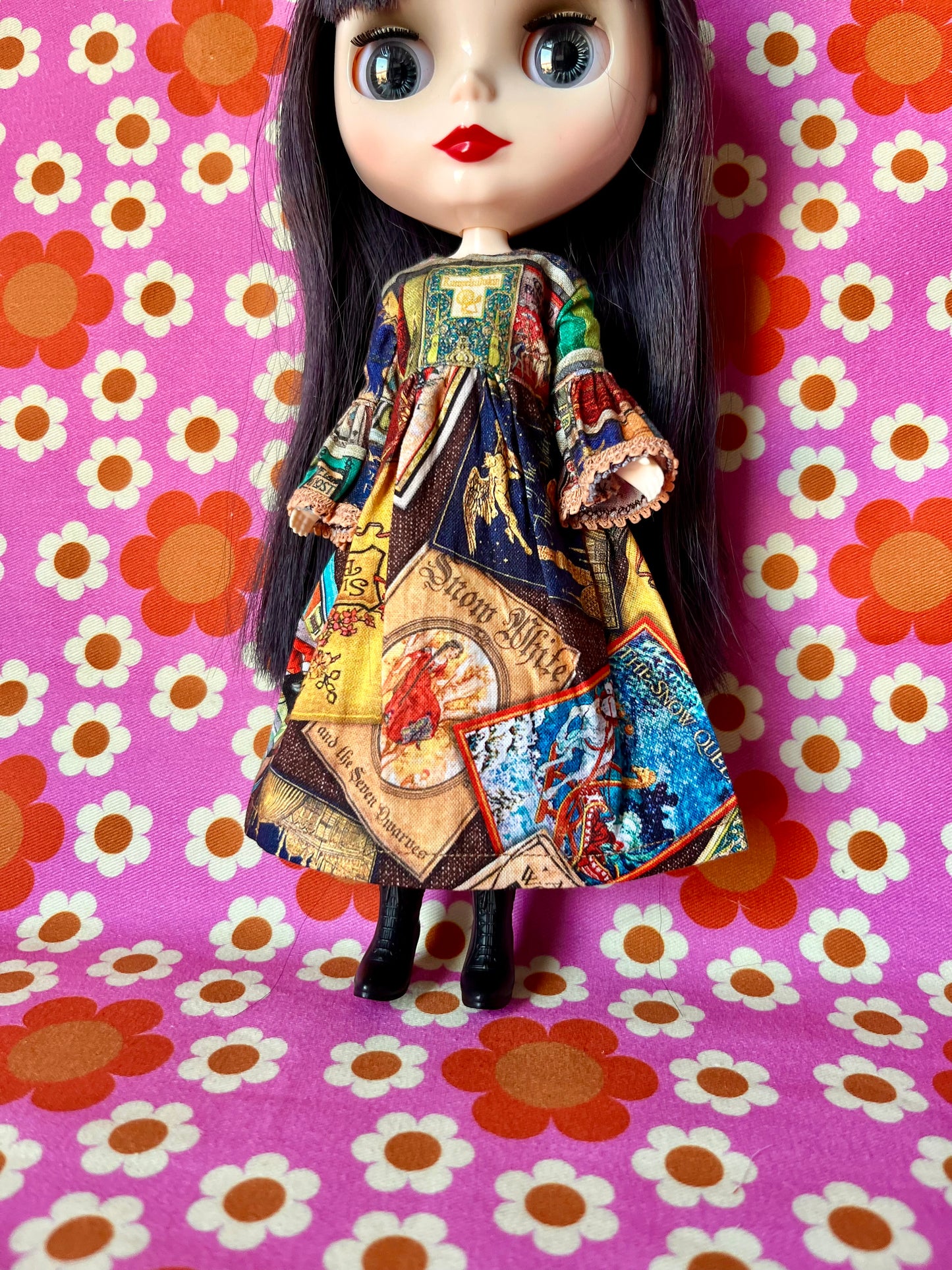 Last Chance Librarian Dress for Blythe Doll