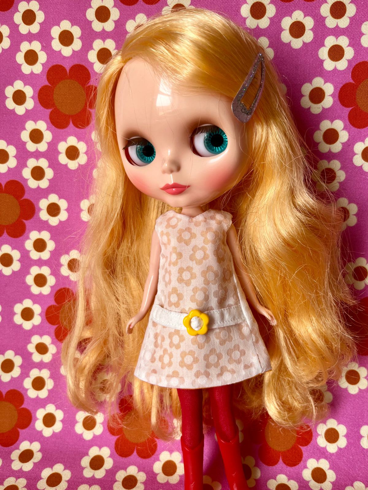 Yellow Daisy Buckle Mod Cilla Shift dress