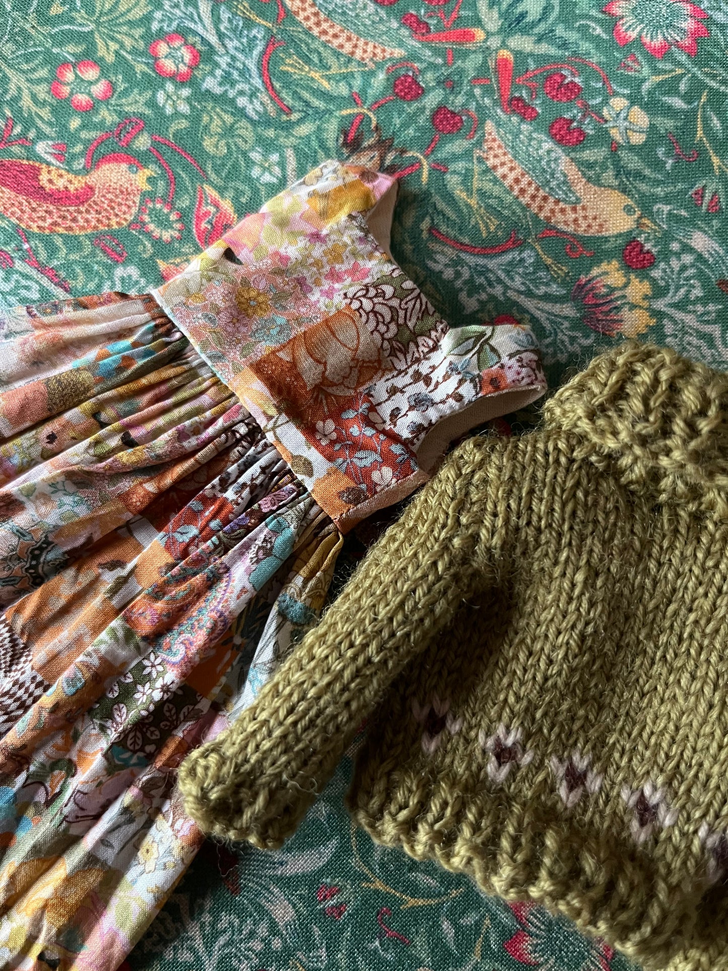Liberty Dress & Daisy Sweater Set for Blythe Doll