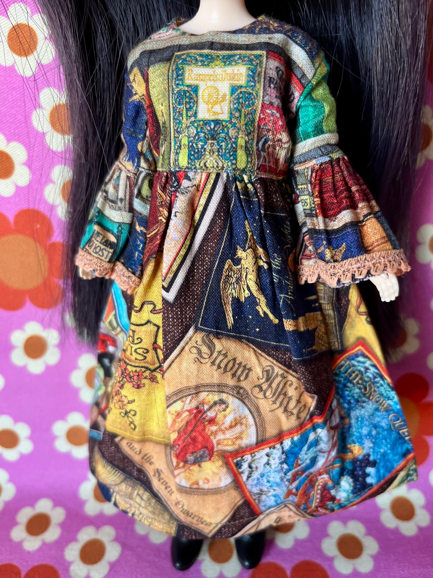 Last Chance Librarian Dress for Blythe Doll