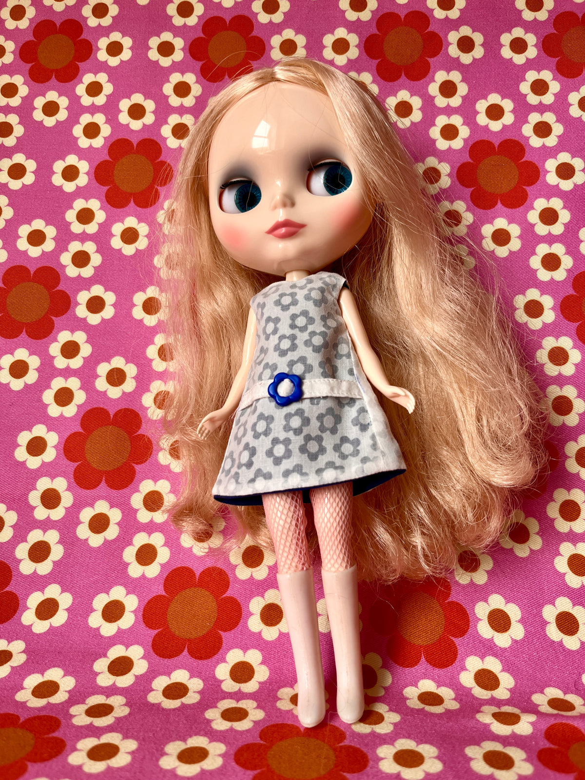 Blue Daisy Buckle Mod Cilla Shift dress