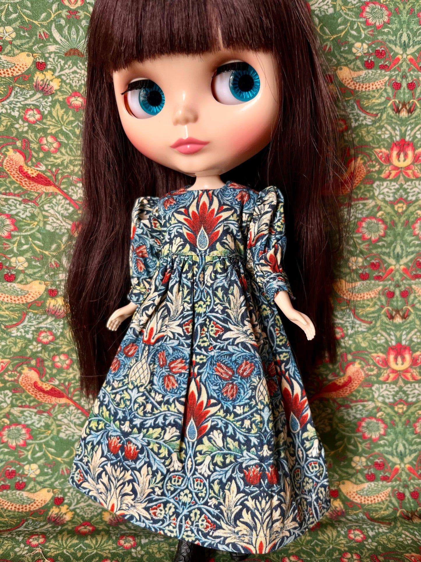 William Morris Gathered Sleeve Long Dress for Blythe Doll