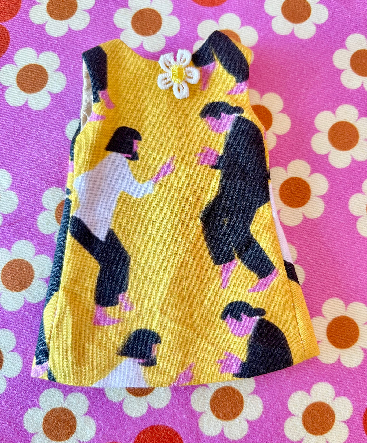 Pulp Fiction Print Mod Cilla Shift dress