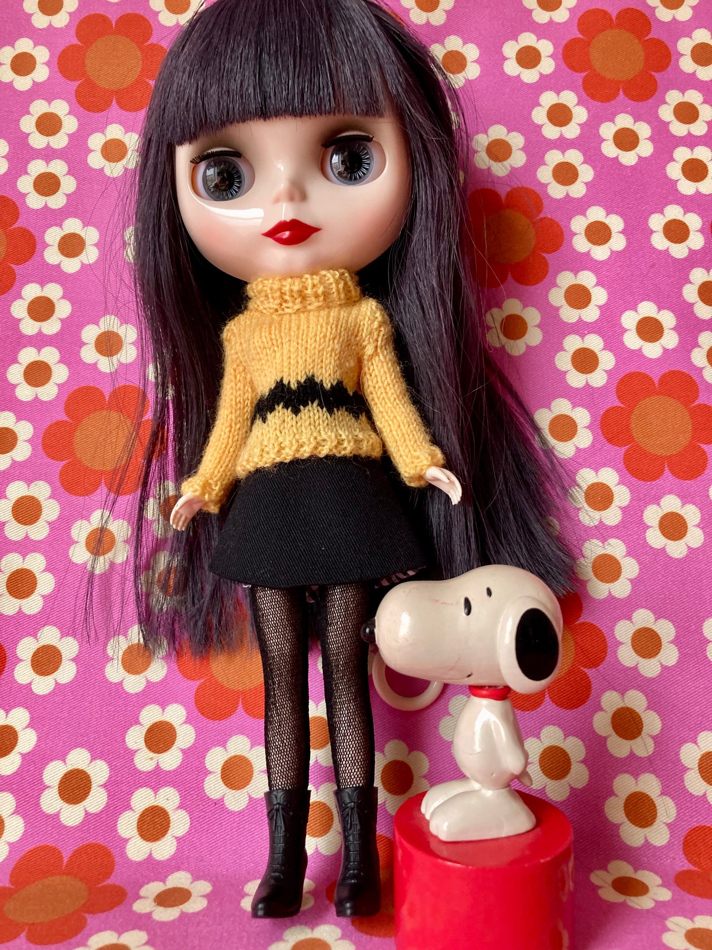 Snoopy Charlie Brown Sweater & Skirt set