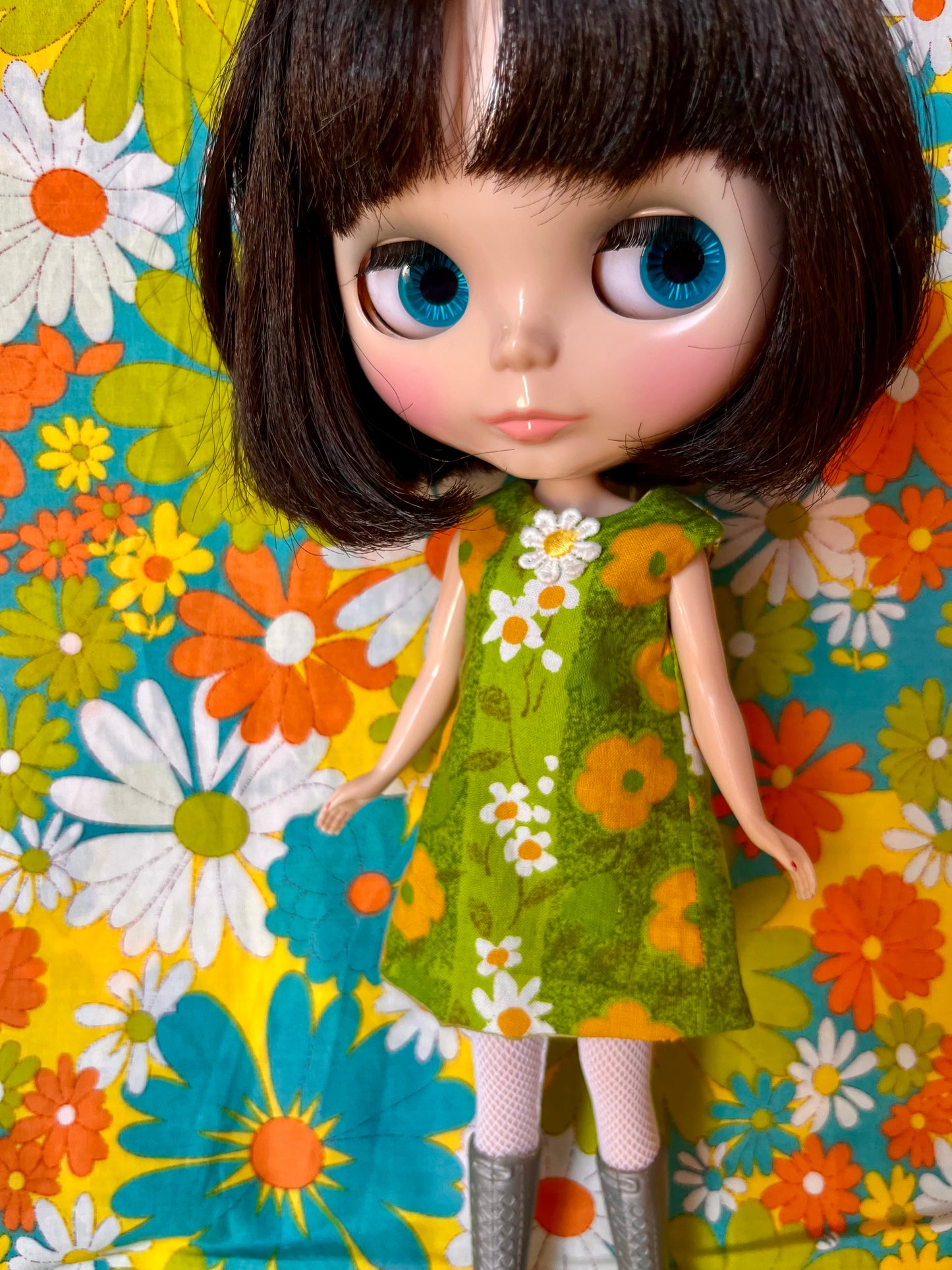 Cilla Mod Sleeveless Shift dress & Bag