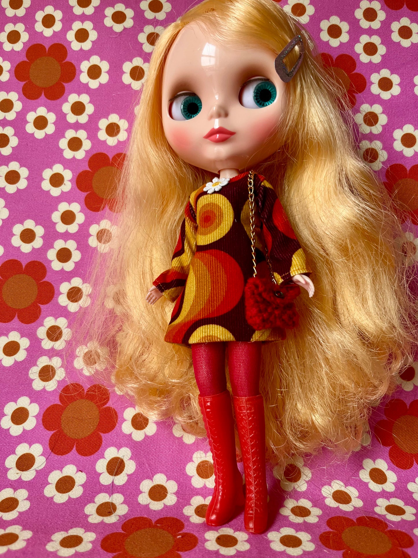 Seventies Corduroy Shift dress with sleeves & Bag which opens