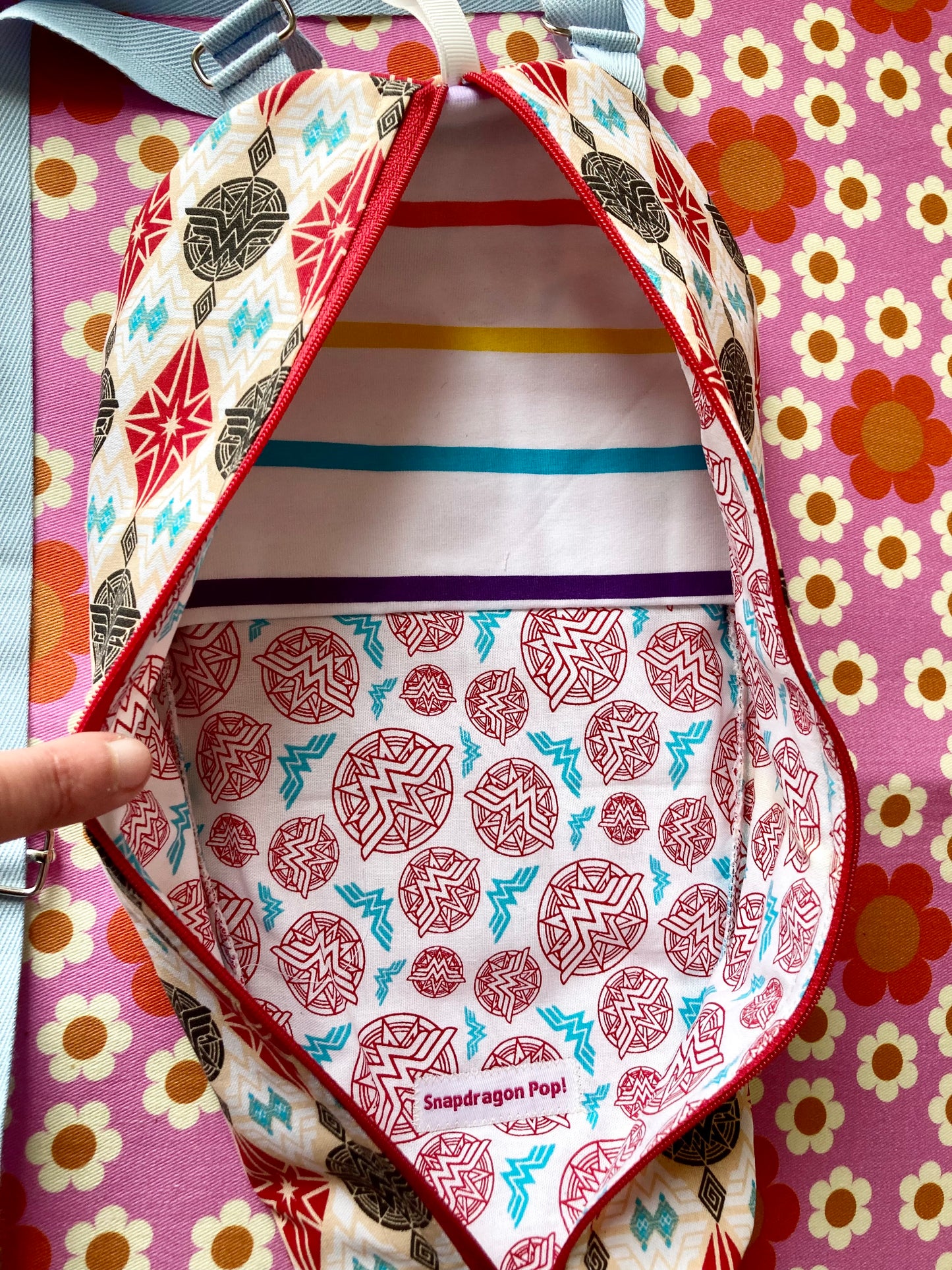 Adjustable strap Wonder Woman fabric Blythe Doll Cary Case Neo-Blythe size