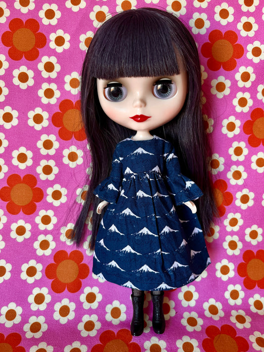 Hokusai Frill Sleeve Long Dress for Blythe Doll