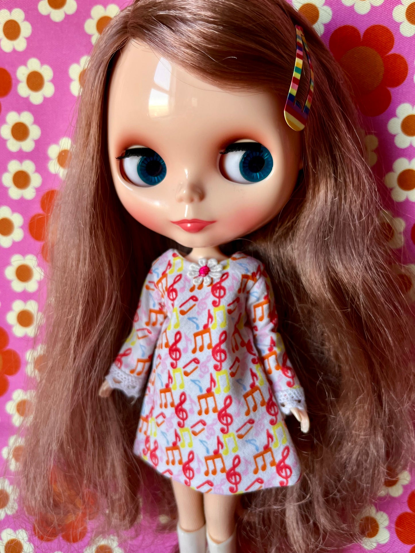 Cilla Mod Music Shift dress with sleeves