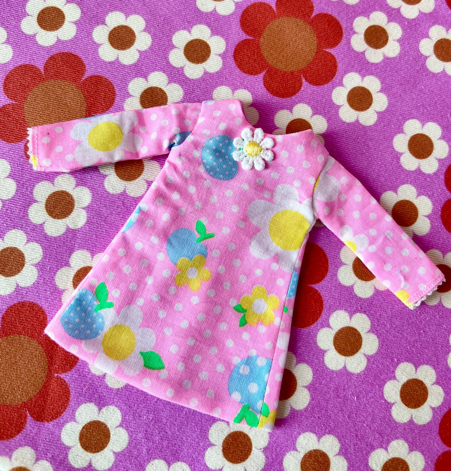 Pink Neon Daisy Mod Shift dress with sleeves