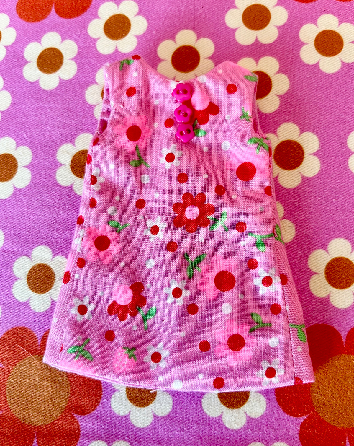 Pink Daisy Print Mod Cilla Shift dress