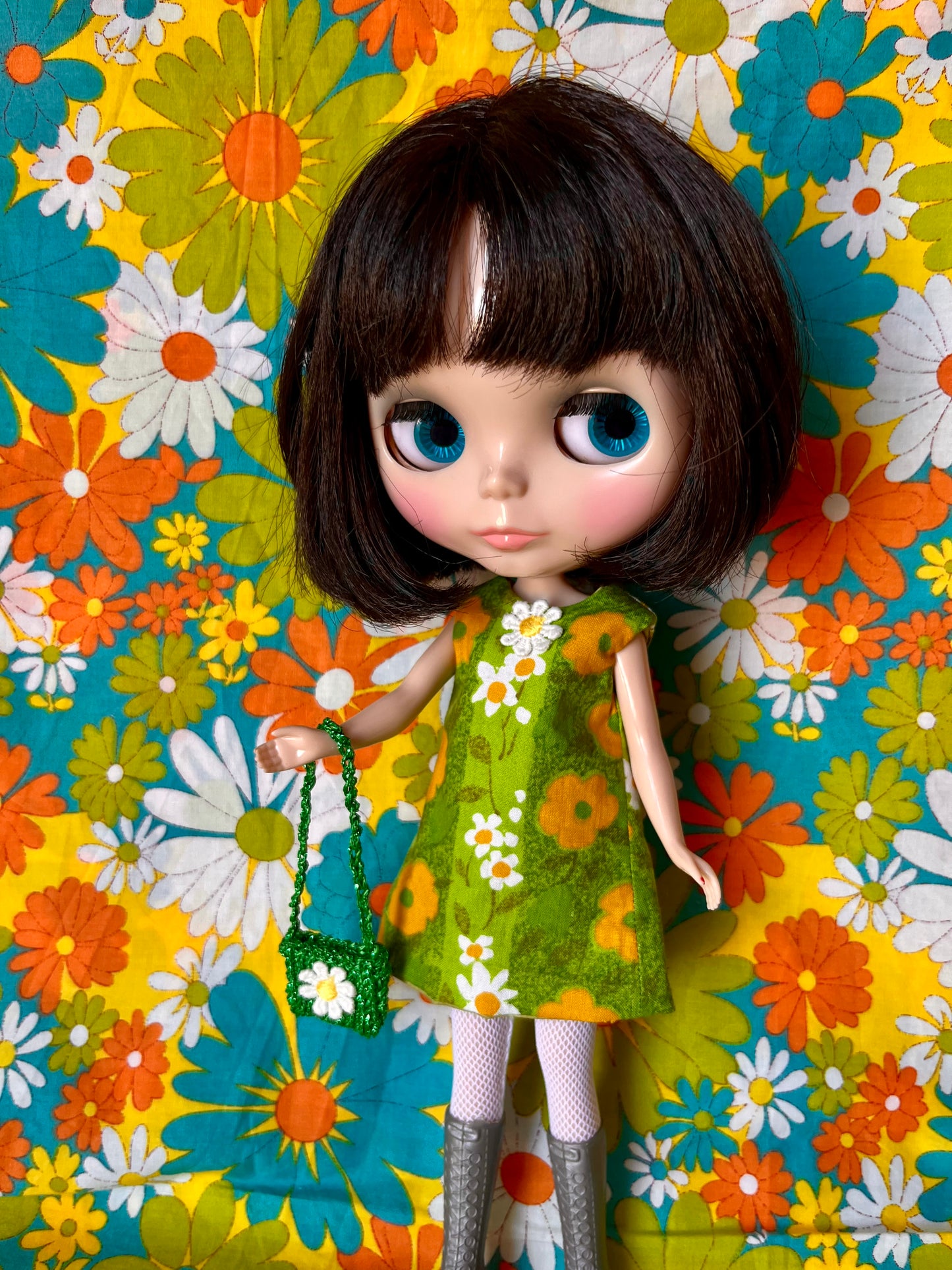 Cilla Mod Sleeveless Shift dress & Bag