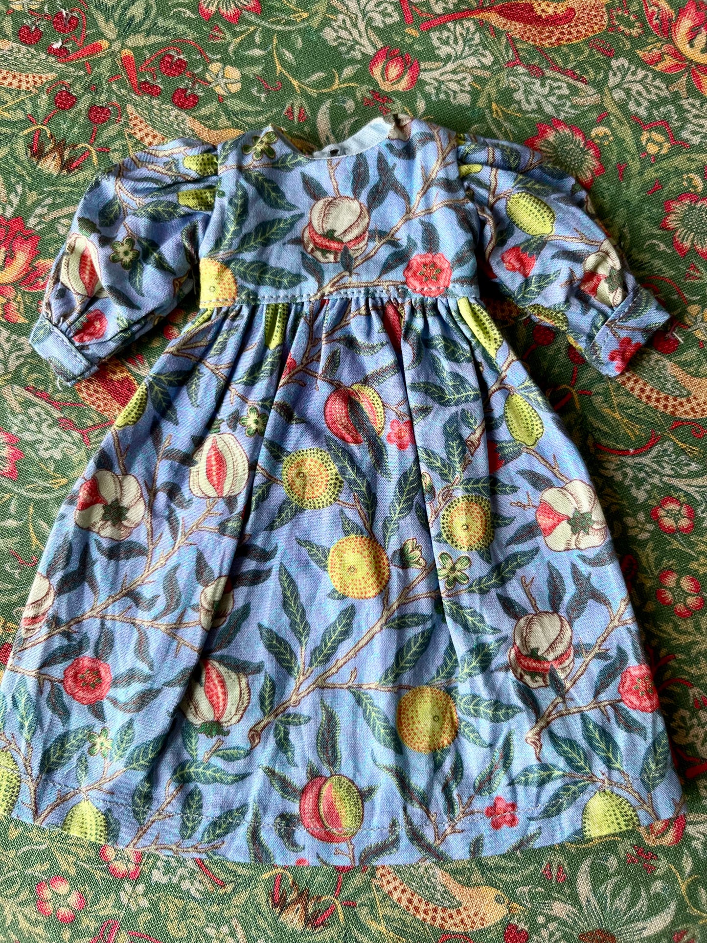 William Morris Gathered Sleeve Long Dress for Blythe Doll