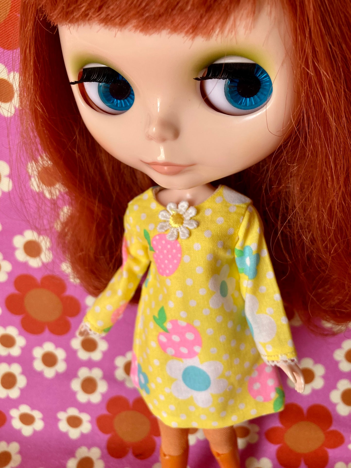 Neon Daisy Mod Shift dress with sleeves