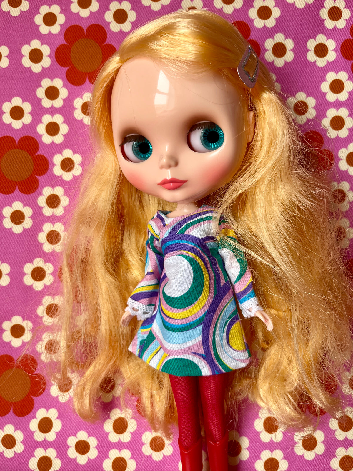 Cilla Mod Pucci Shift dress with sleeves