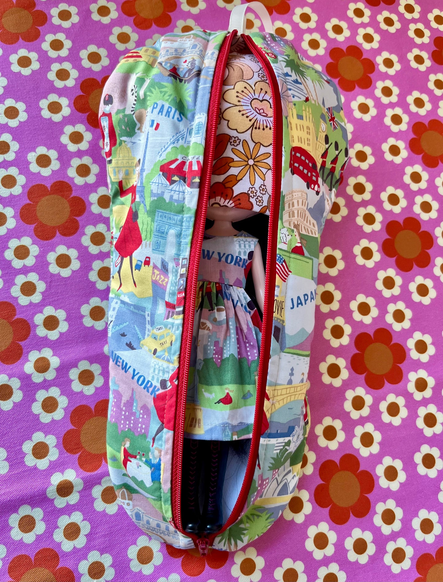 Travel Dress & Matching Carry Case for Neo-Blythe size Doll New York