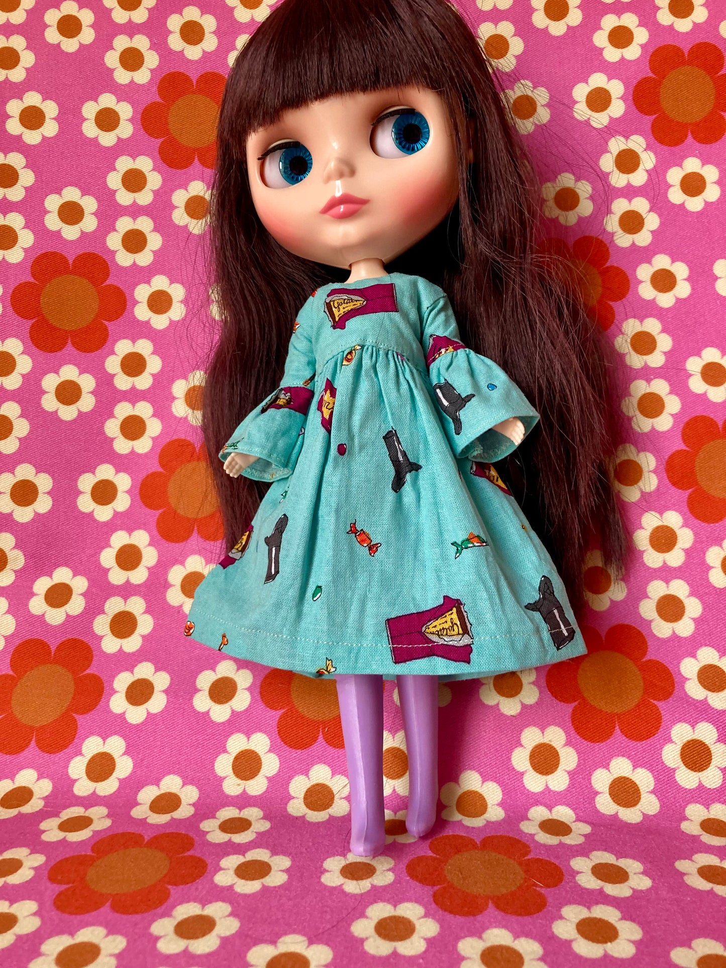 Chocolate Wonka Bar Long Frill Sleeve  dress for Blythe Doll