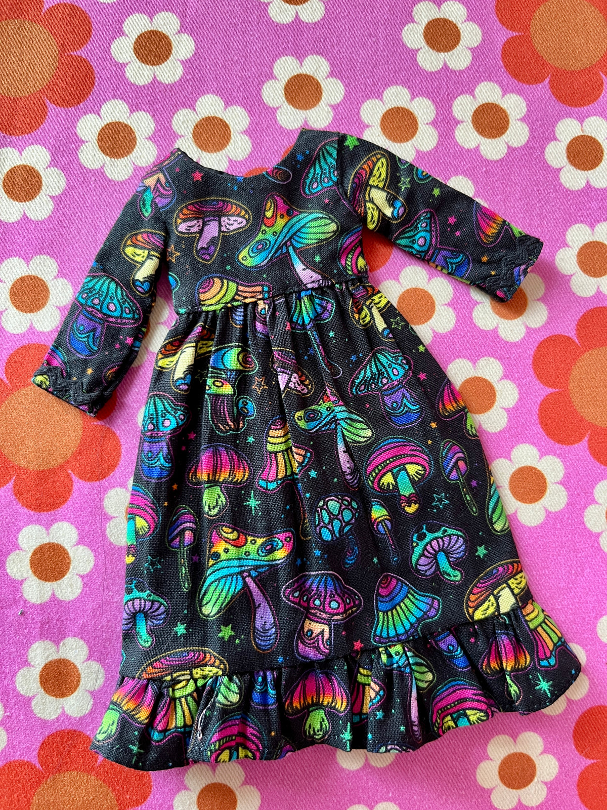 Long Psychedelic Mushroom Print Dress for Blythe Doll