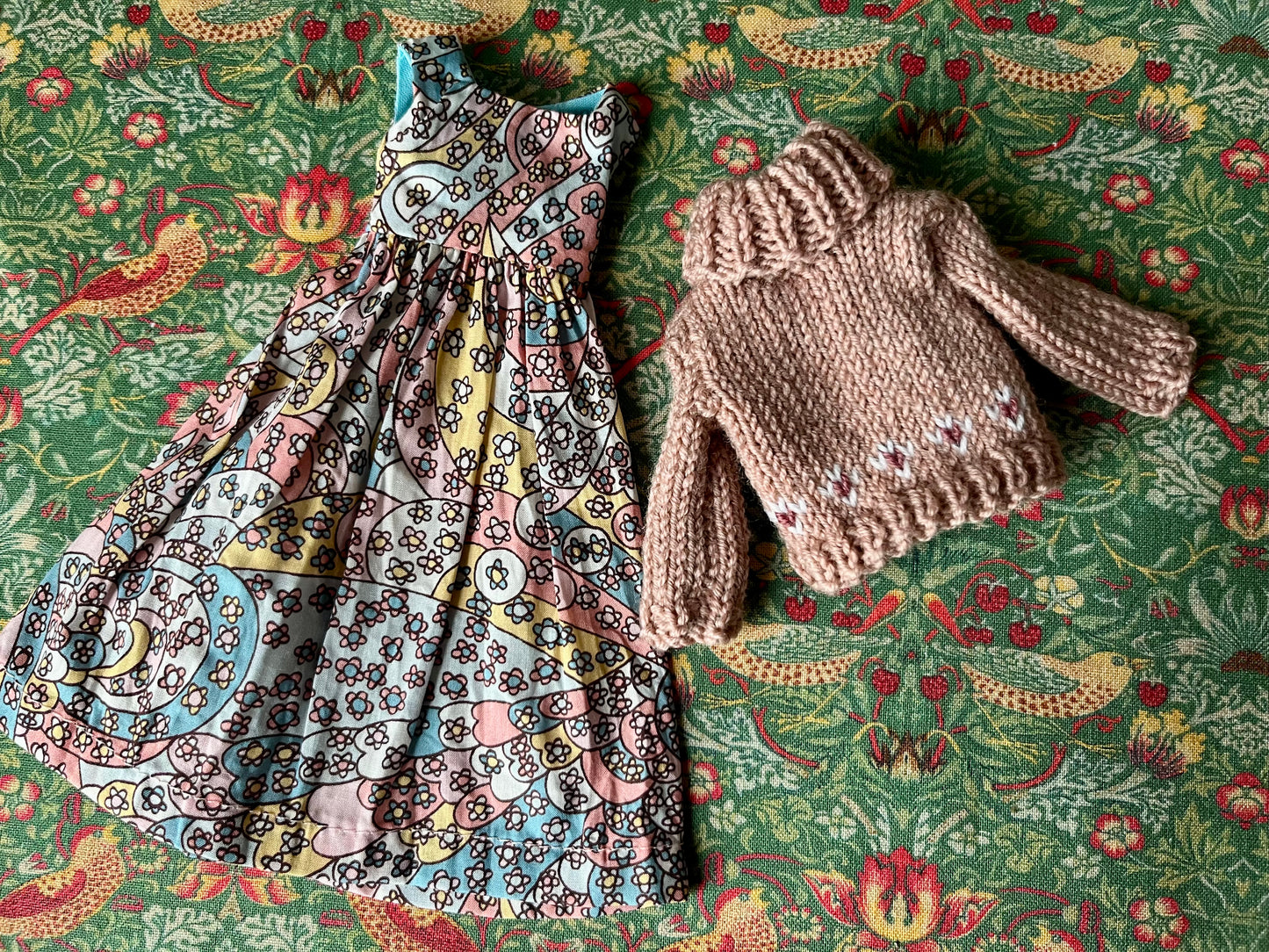 Liberty Dress & Daisy Sweater Set for Blythe Doll