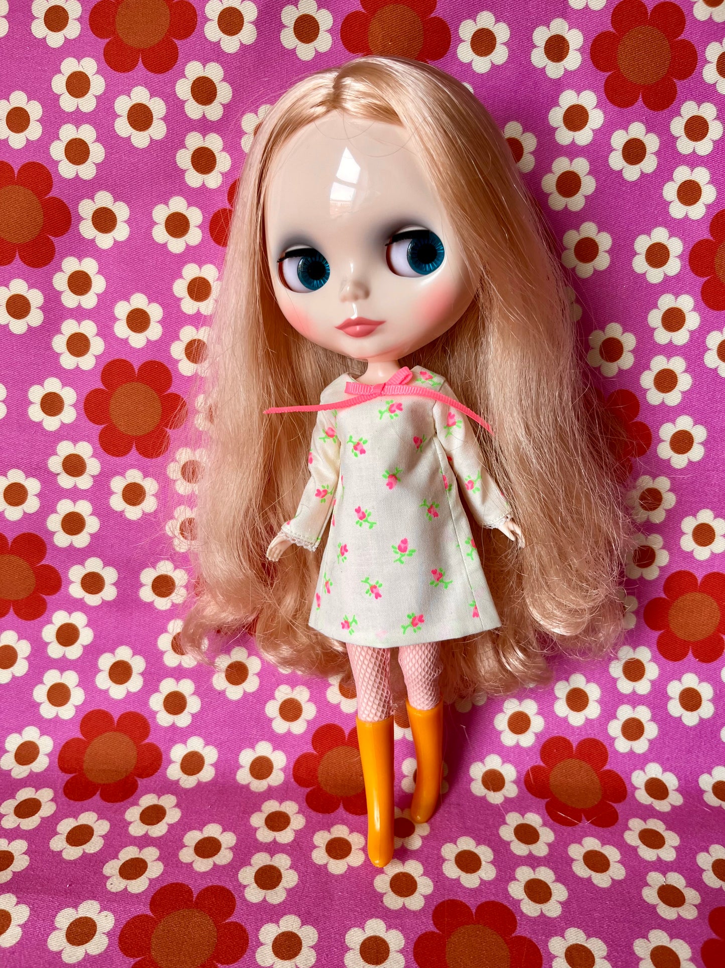 White Neon Rosebud Mod Shift dress with sleeves