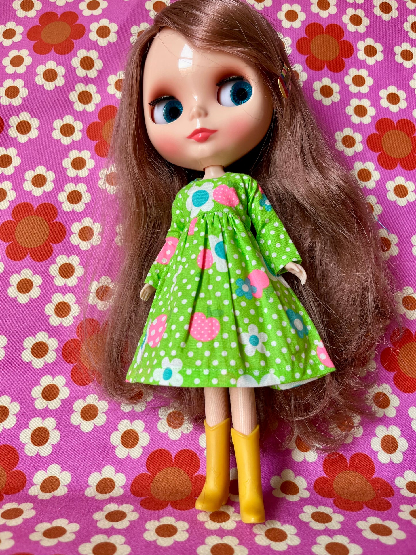 Green Daisy Long Sleeve Dress for Blythe Doll
