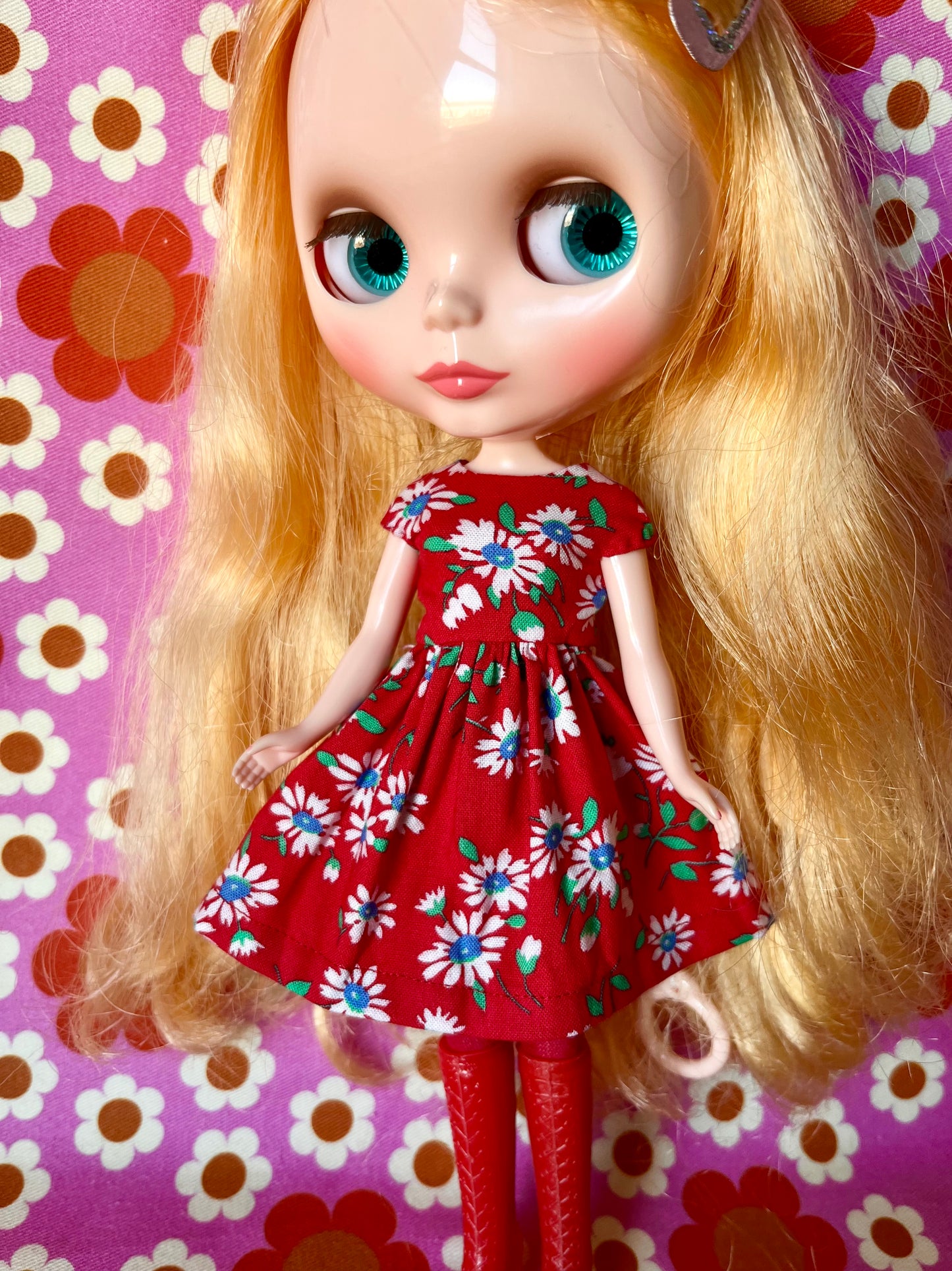 Red Daisy Valentine Cap Sleeve Dress for Blythe Doll