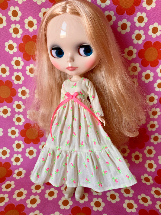White Long Neon Rosebud Print Dress for Blythe Doll
