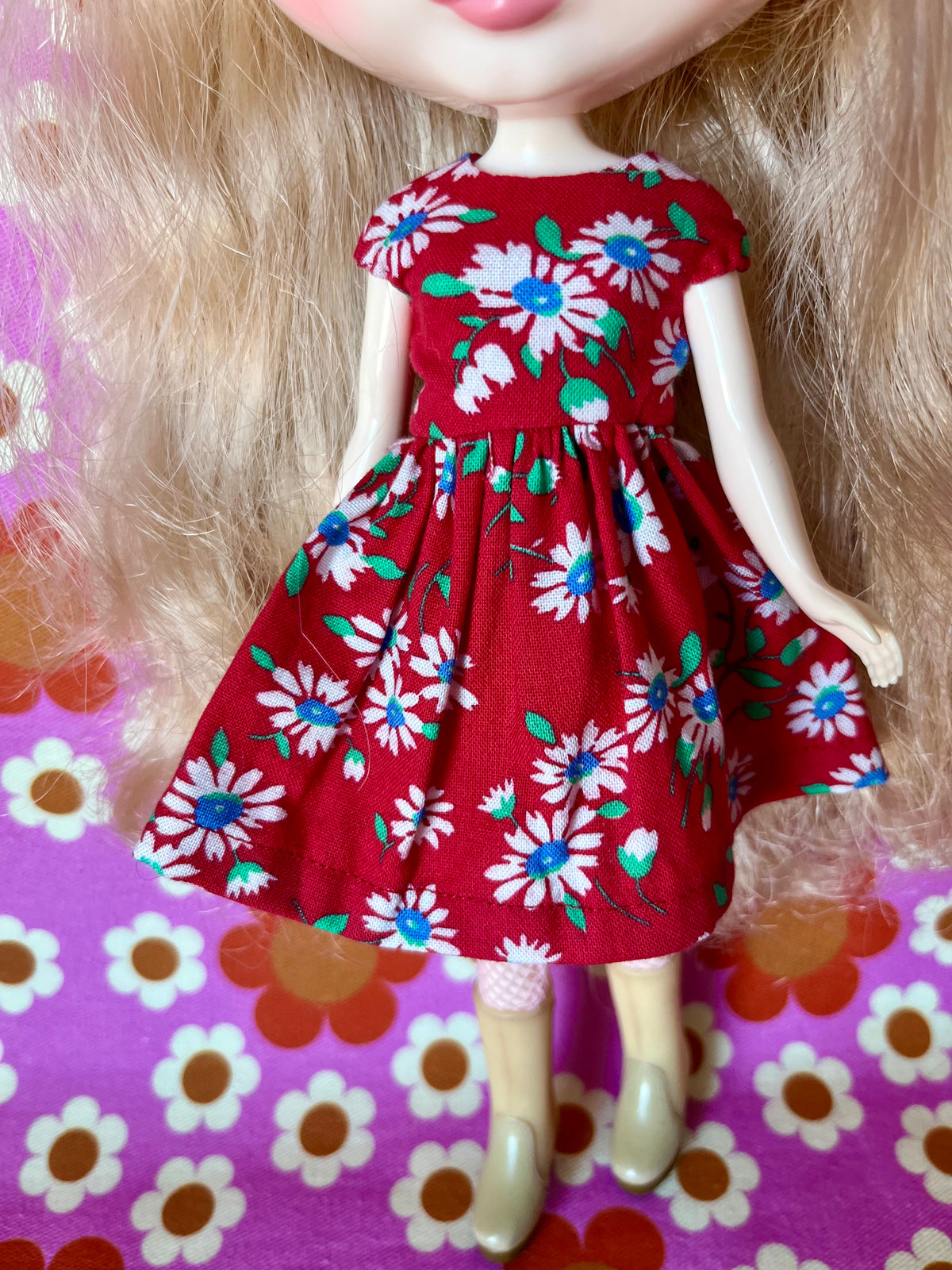 Red Daisy Summer Cap SleeveDress for Blythe Doll