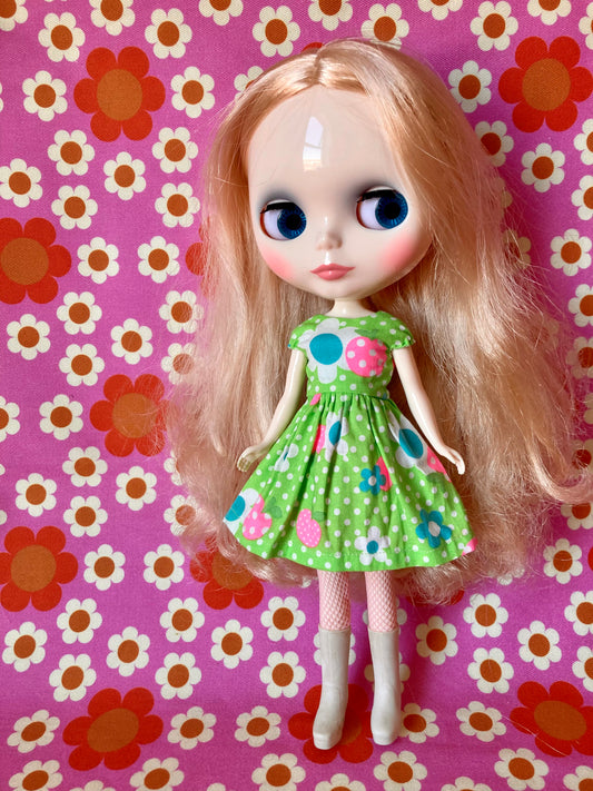 Green Daisy Cap Sleeve Dress for Blythe Doll