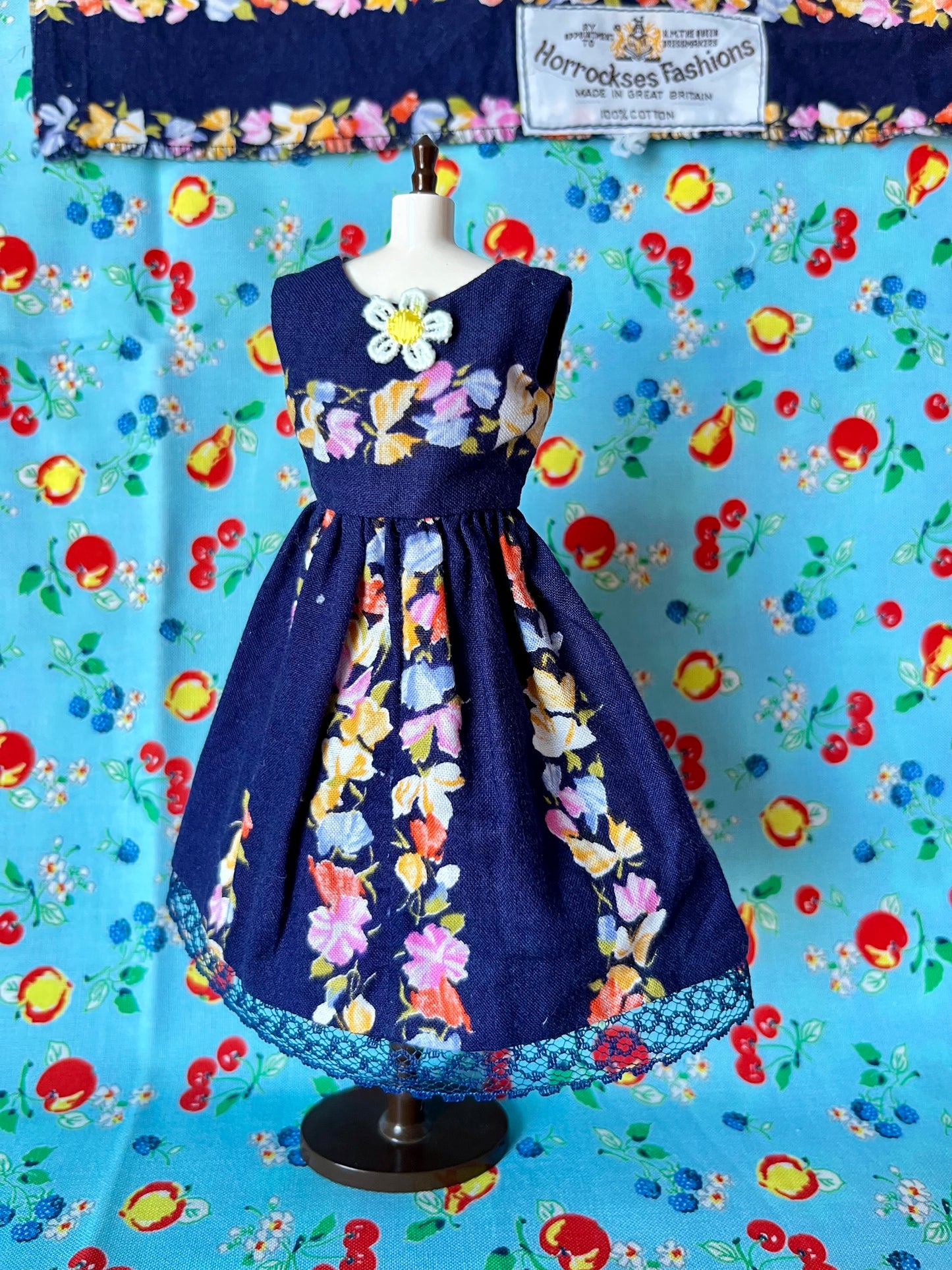 Horrockses Vintage Fabric Dress for Blythe Doll