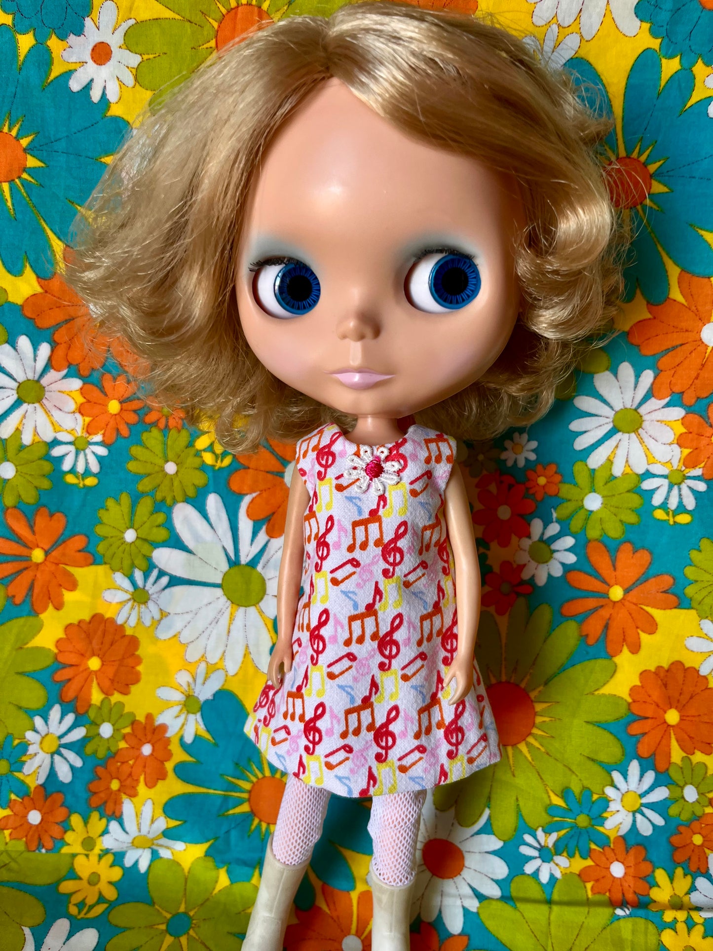 Cilla Mod Sleeveless Shift dress & Bag