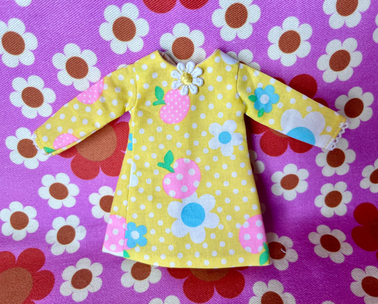 Yellow Neon Daisy Mod Shift dress with sleeves