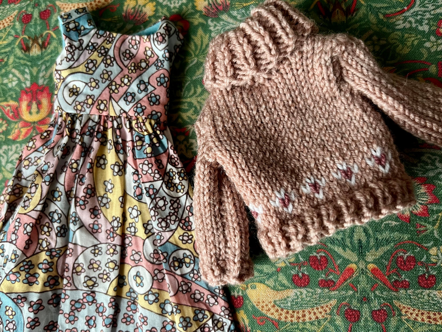 Liberty Dress & Daisy Sweater Set for Blythe Doll