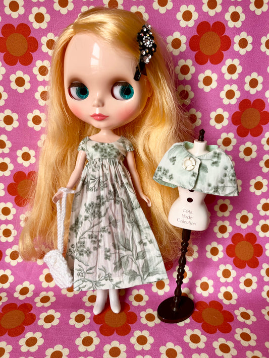 Bridgerton 3 Piece Set: Dress, Caplet and Drawstring Bag for Blythe Doll