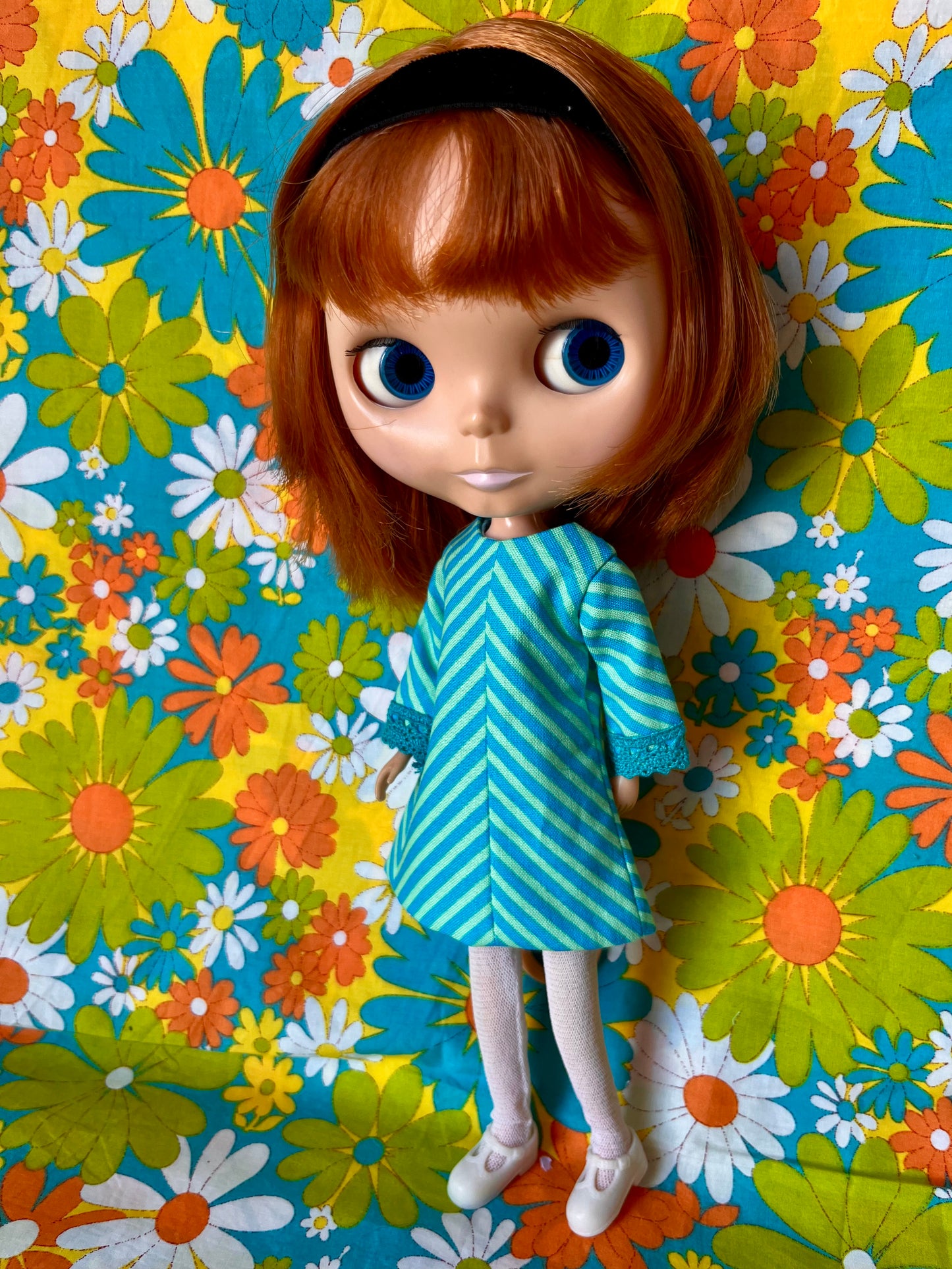 Cilla Mod Chevron Shift dress with sleeves