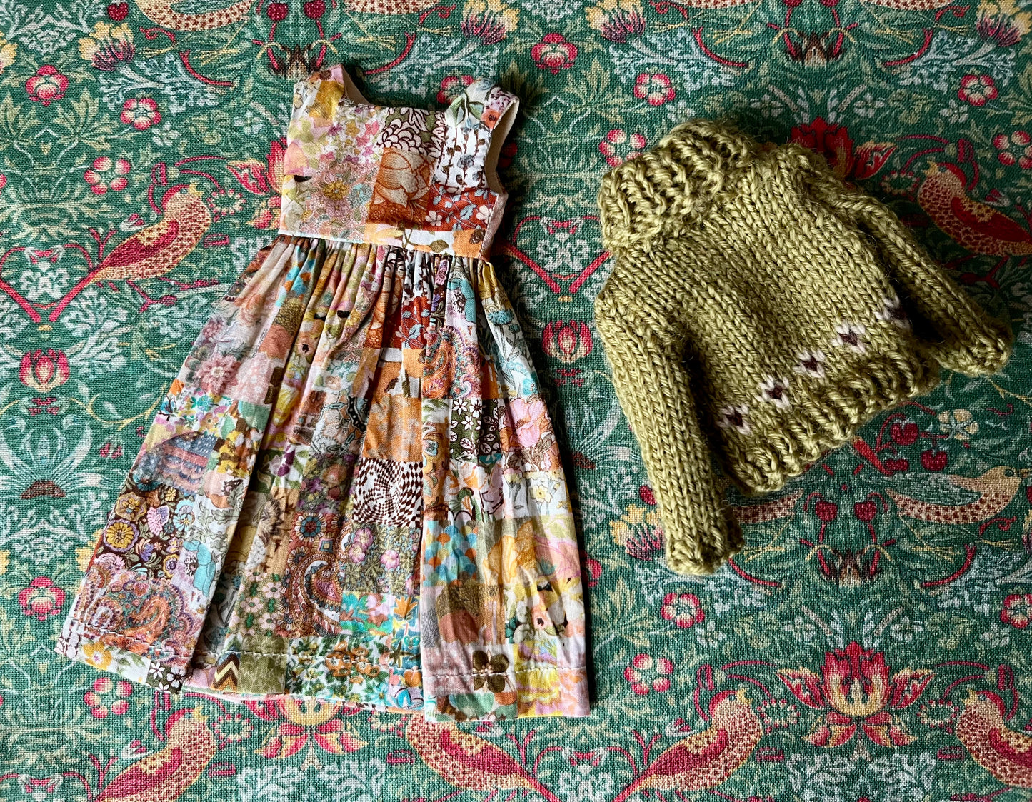 Liberty Dress & Daisy Sweater Set for Blythe Doll
