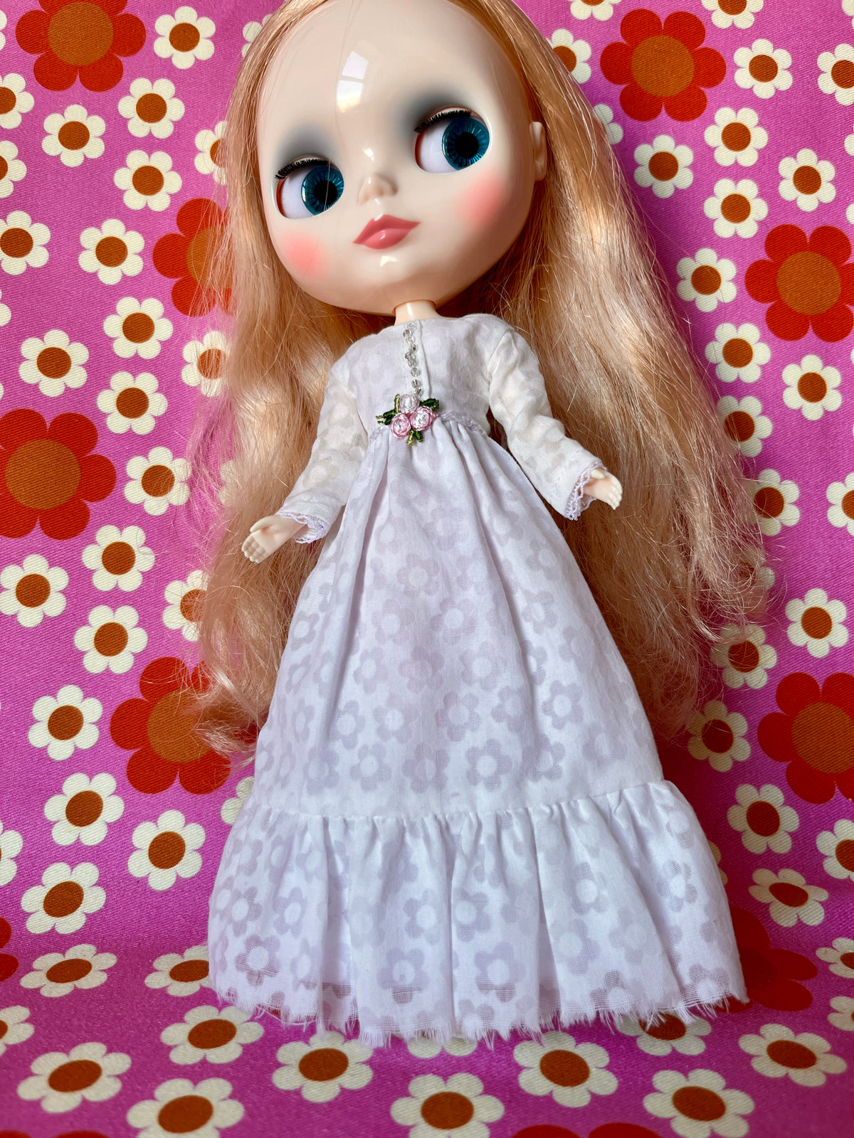 Long White Maypole Dress for Blythe Doll