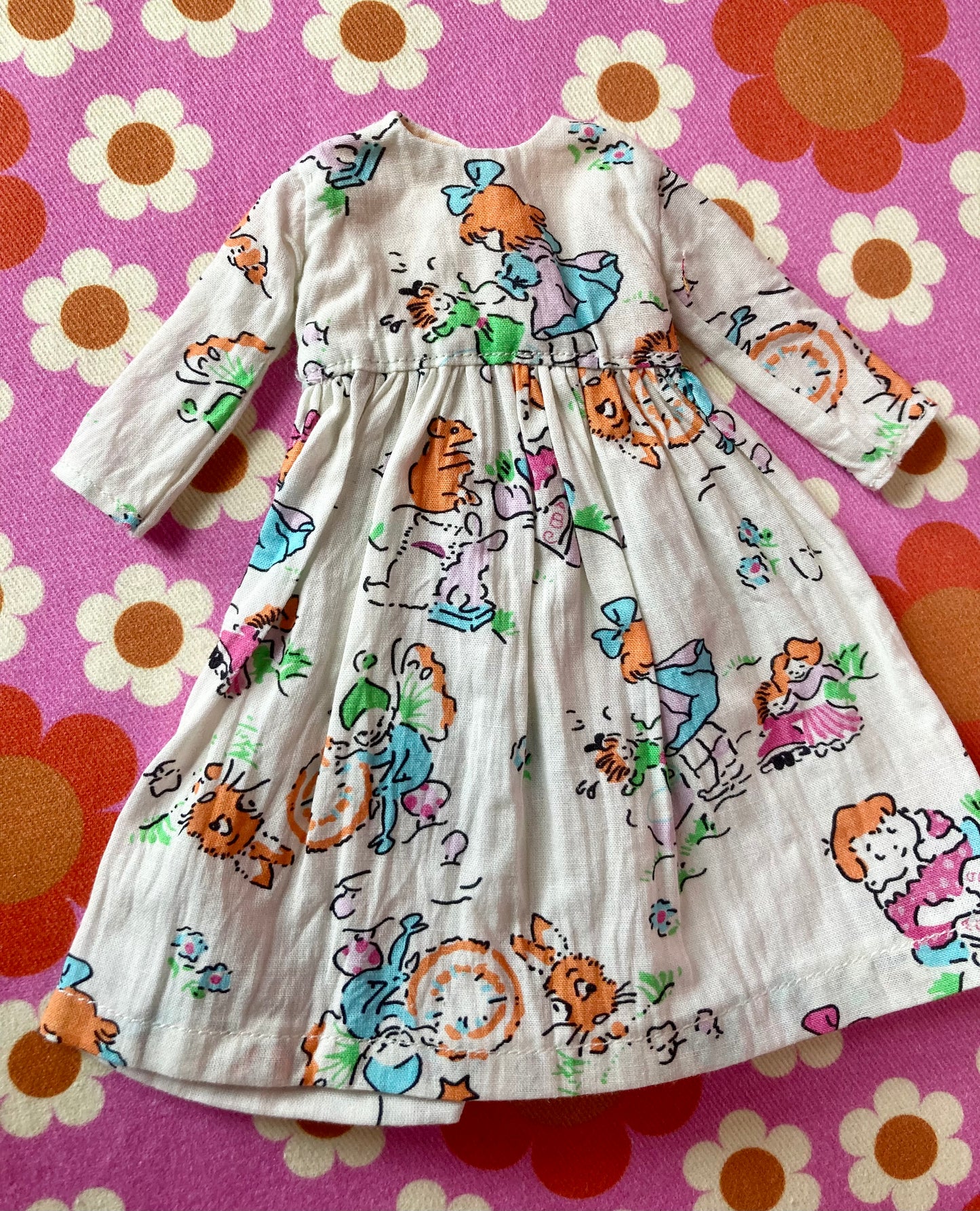Dolly Summer Sale Long Sleeve dress for Blythe Doll