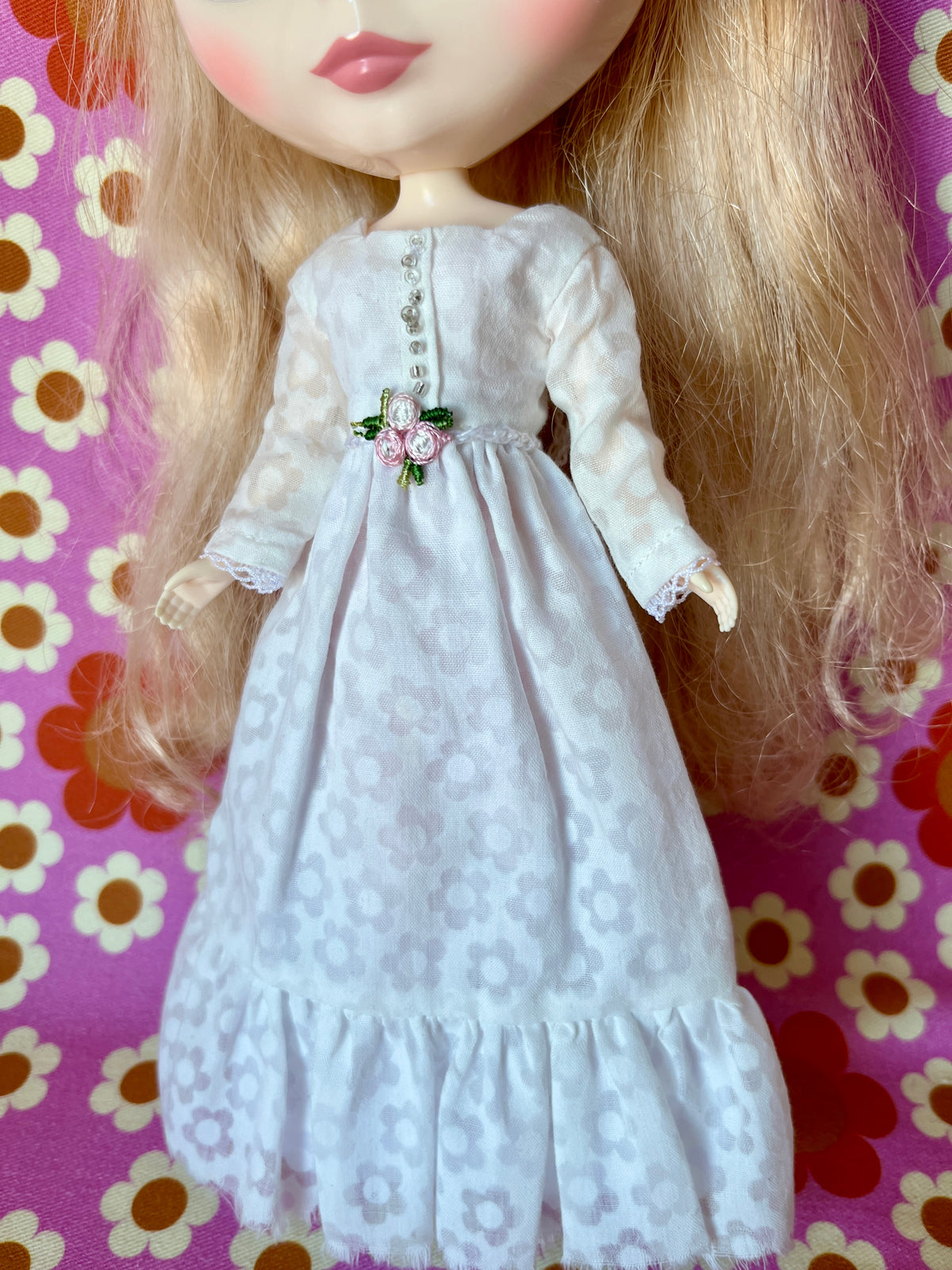 Long White Maypole Dress for Blythe Doll